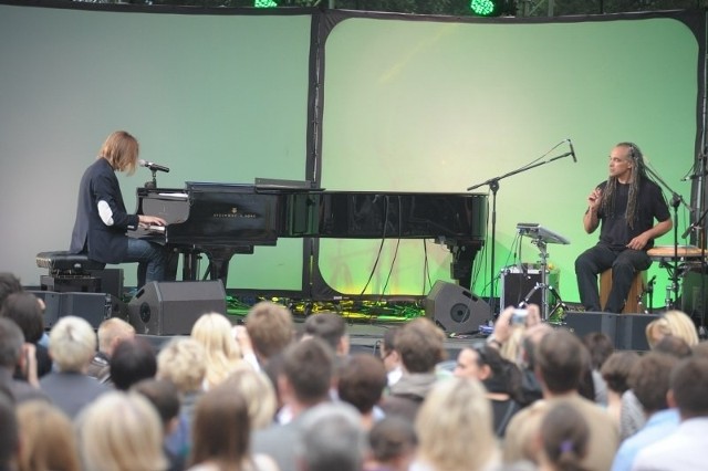 Leszek Możdżer i Mino Cinelu podczas koncertu w ramach Enter Music Festival.