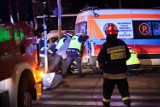 Wypadek na ul. Fordońskiej w Bydgoszczy. Karetka zderzyła się z volkswagenem [zdjęcia]