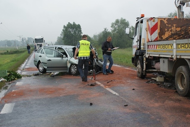 60-letni mężczyzna zginął w zderzeniu z TIR-em.