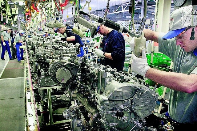 Toyota zatrudnia na Dolnym Śląsku ponad cztery tysiące ludzi. Mimo kryzysu nie chce na razie zwalniać pracowników