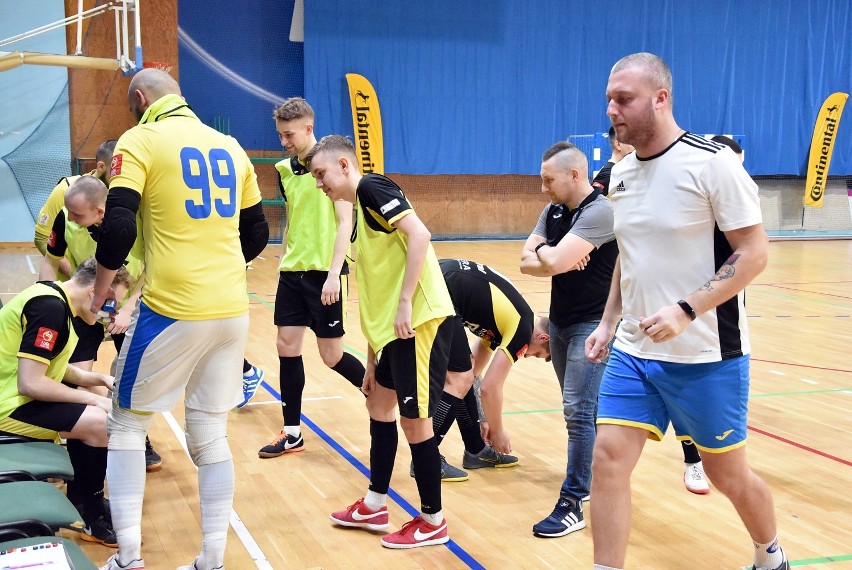 Futsal. Wicemistrz Polski sprawdził w Pucharze Polski umiejętności pilskiej drużyny. Zobaczcie zdjęcia z meczu