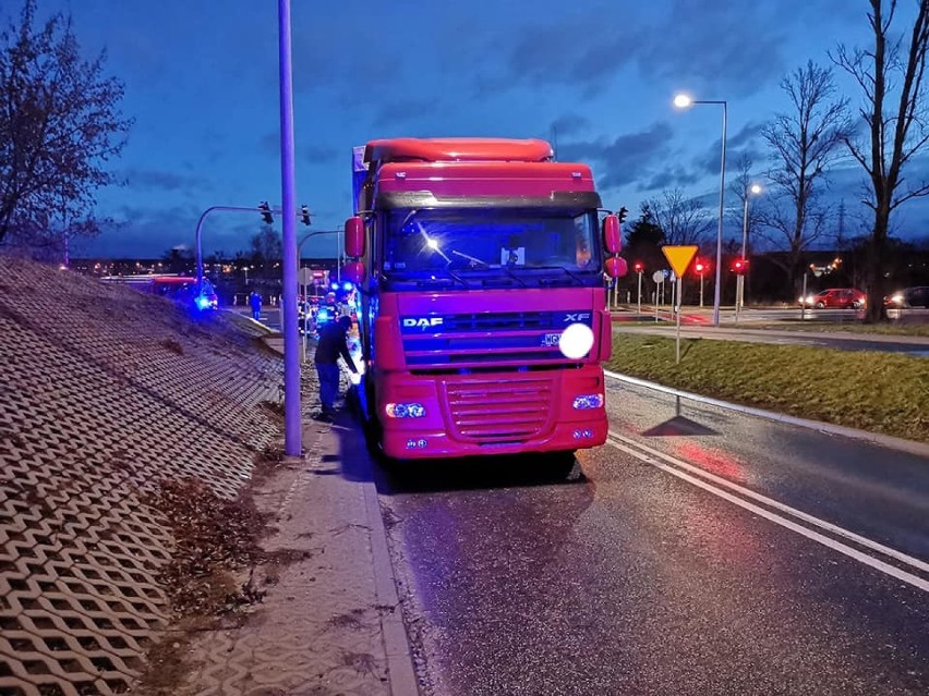 Do zdarzenia doszło w poniedziałek o godz. 6:54. Kierująca...