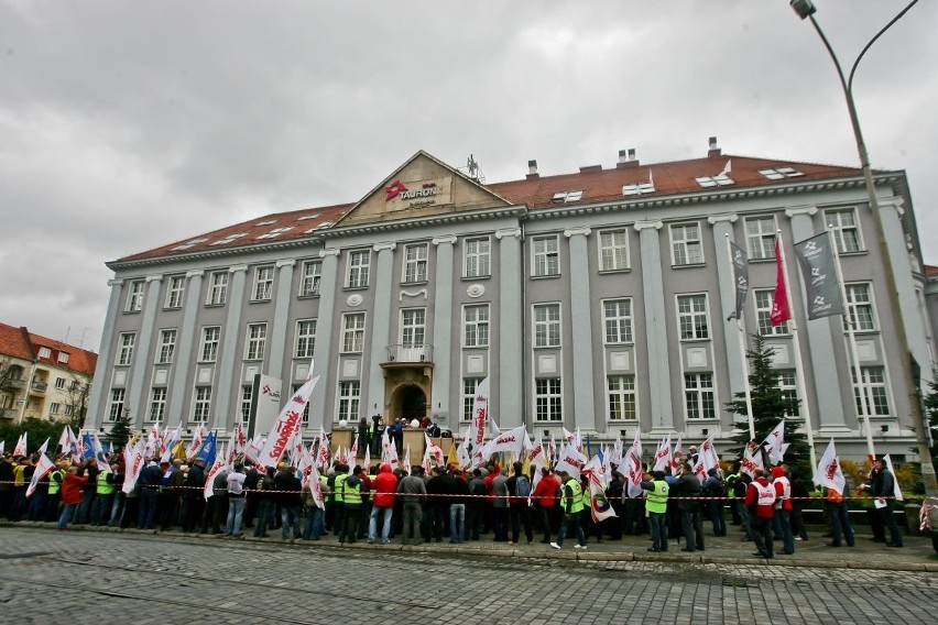 Wrocław: Związkowcy pikietują siedzibę EnergiiPro