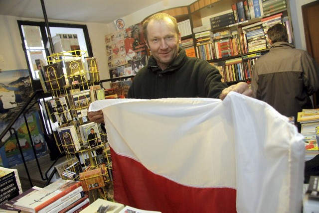 Ryszard Zadura co roku pamięta o  wywieszeniu flagi Polski