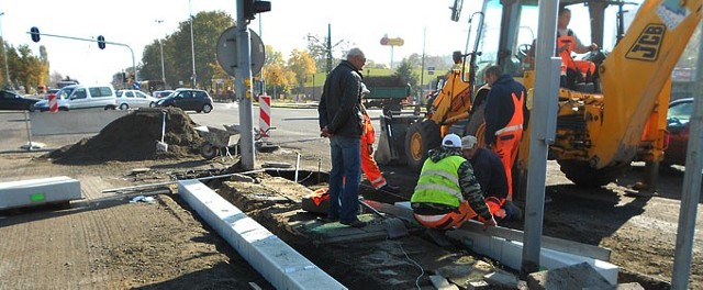 Remontują przejścia dla pieszych na Aleksandrowskiej