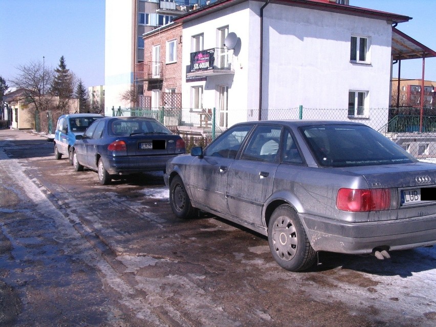 Tak parkują na Plagego i Laśkiewicza (zdjęcia)