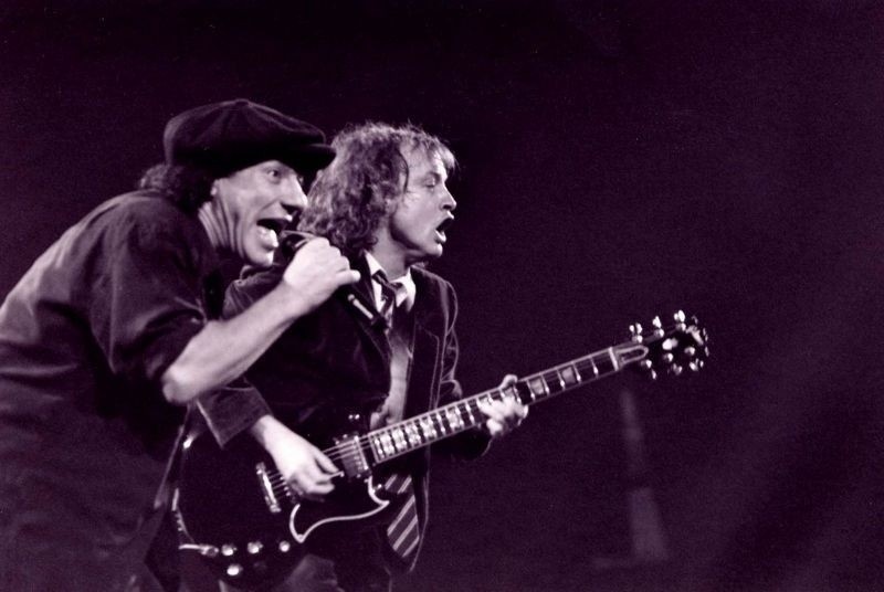 AC/DC