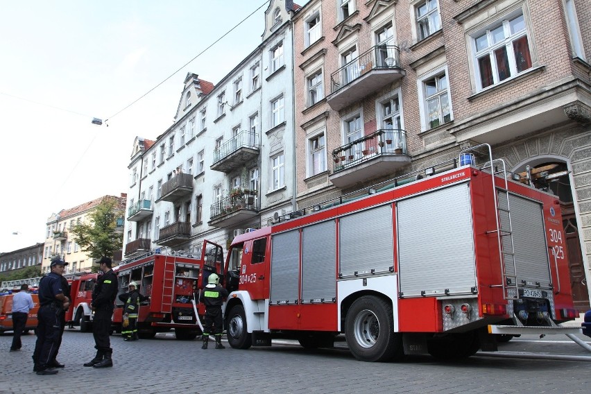 Prawie godzinę trwało gaszenie pożaru, który wybuchł w...