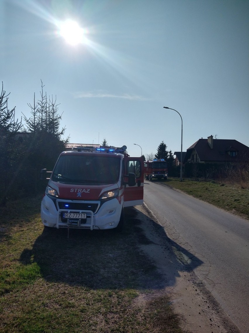 Pożar wczoraj o godzinie 8:41 gasiły dwa zastępy straży...