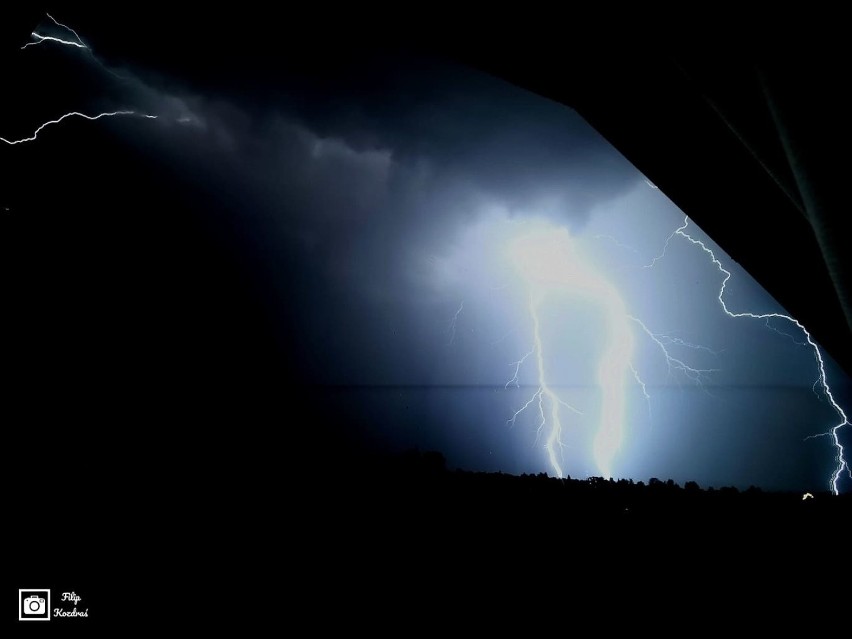 Fascynujące zdjęcia burzy, która przeszła nad Podkarpaciem uchwycone przez Internautę [GALERIA]