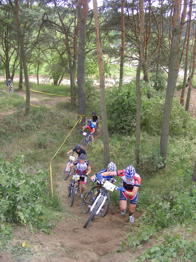 Maraton w Suchym lesie na pewno nie będzie ani tak słoneczny, ani tak suchy jak wyścig mtb xc w Obornikach, ale walka będzie nie mniej pasjonująca