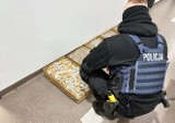 Policja w Kaliszu. 32-latek odpowie za posiadanie nielegalnych papierosów