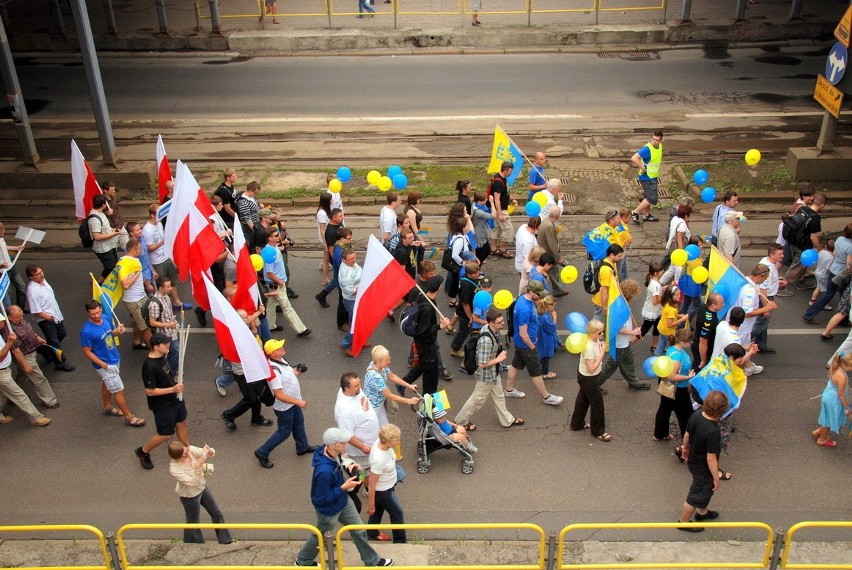 V Marsz Autonomii Śląska zgromadził 2,5 tysiąca osób [ZDJĘCIA]