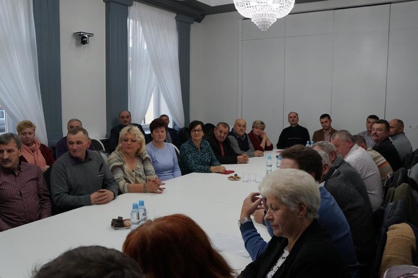 Nowy burmistrz Opoczna Dariusz Kosno spotkał  się z sołtysami z terenu gminy [ZDJĘCIA]