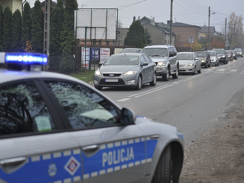 Łódź: groźny wypadek na Tomaszowskiej [ZDJĘCIA]