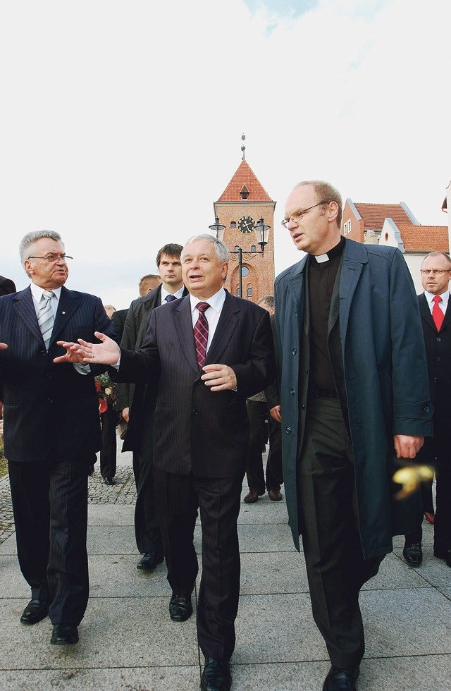 Lech Kaczyński zwiedził elbląską starówkę