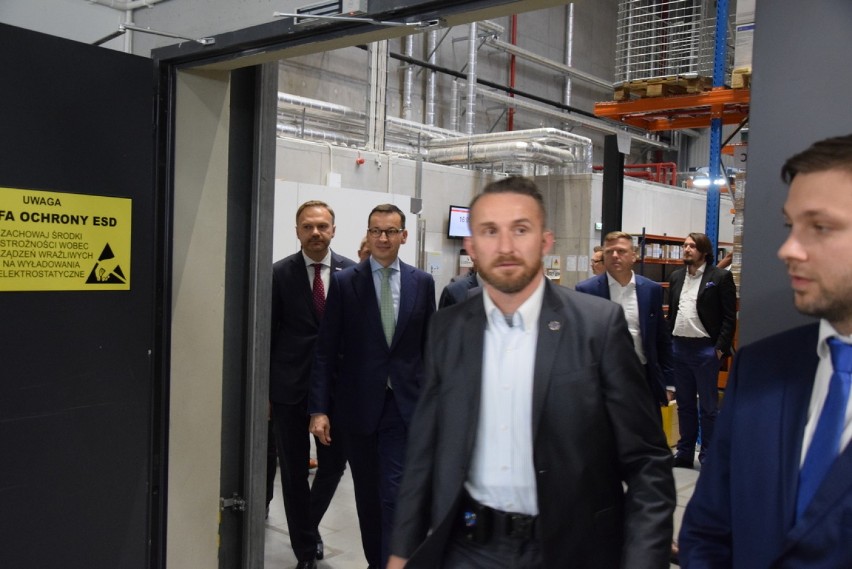 Premier Mateusz Morawiecki w Częstochowie. Odwiedził centralną siedzibę firmy X-Kom i Złotą Górę [ZDJĘCIA]