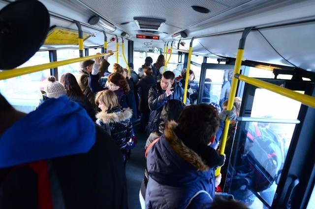 Zarząd Transportu Miejskiego w Poznaniu zwrócił się do MPK, by w godzinach szczytu zwiększyć liczbę autobusów T1