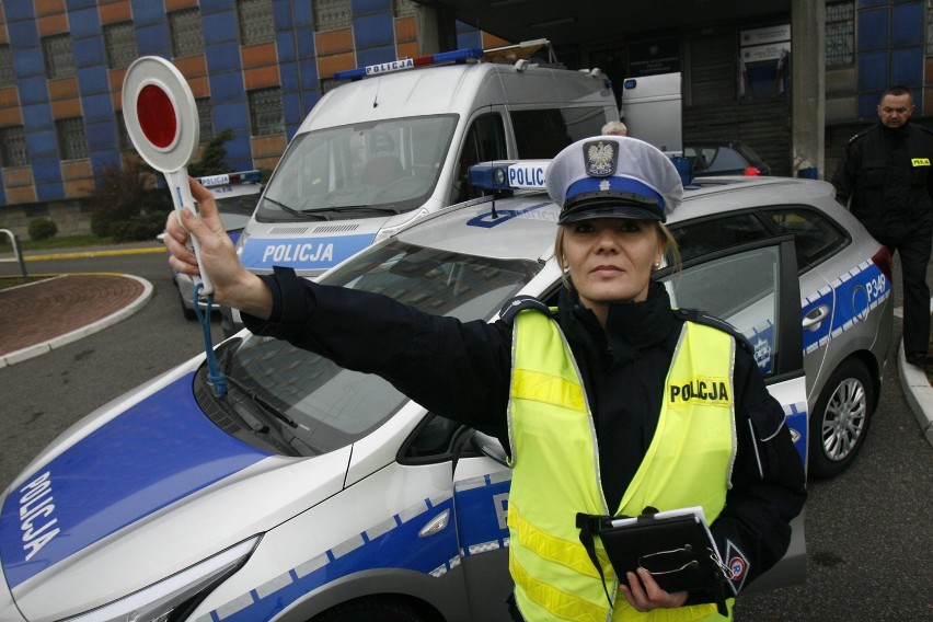 Policja na Śląsku ma nowe radiowozy [ZOBACZ ZDJĘCIA]