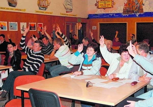 Mieszkańcy czterech małych wsi i osad byli jednogłośnie za odłączeniem się od Charzyków