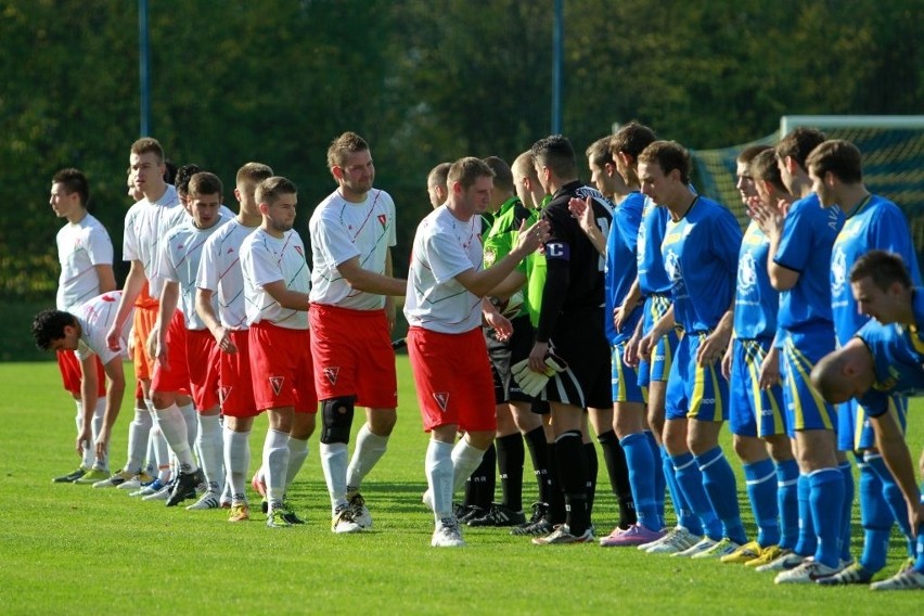 Piłka nożna: Trzecioligowe derby Lubelszczyzny dla Avii Świdnik (ZDJĘCIA)