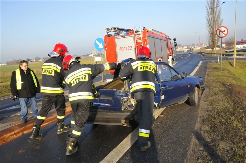 KOŚCIAN. Wypadek na skrzyżowaniu ulicy Sierakowskiego i...