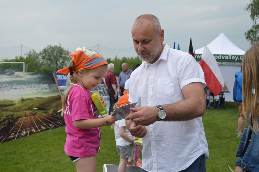 Przechlewo.  XVIII Dni Unii Europejskiej i XXVIII Międzynarodowe Biegi Przełajowe ZDJĘCIA, WIDEO