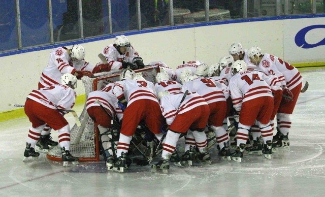 Biało-czerwoni są już zwarci oraz gotowi i wręcz nie mogą doczekać się pierwszego meczu hokejowych mistrzostw świata 1. dywizji w Toruniu