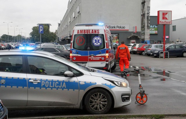 Praca ratowników w pogotowiu ratunkowym staje się coraz bardziej niebezpieczna