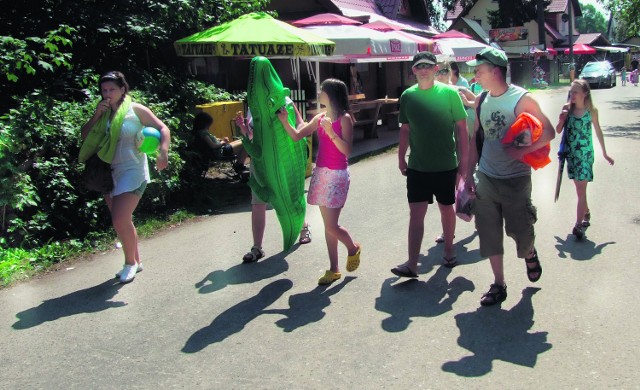 fot.kmiśdziołTurystom nad morzem łatwiej teraz o wolne pokoje. Luźniej jest także na drogach