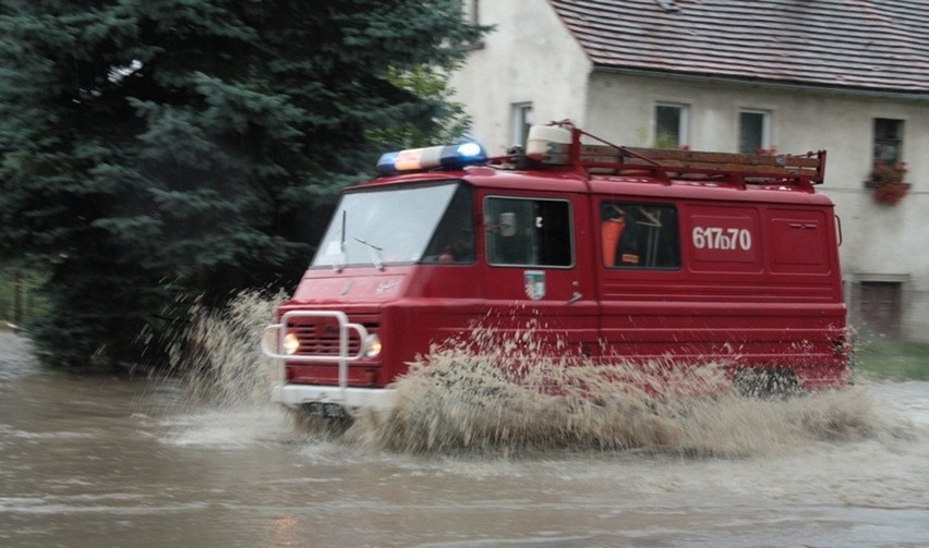 Złotoryję zalewa potok, Zagrodno tonie (ZDJĘCIA)