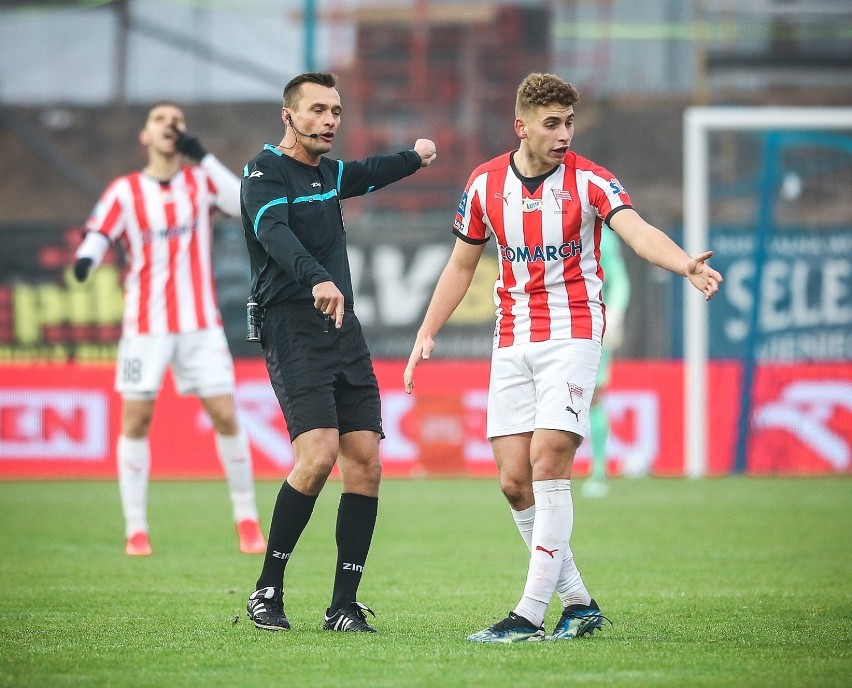 Cracovia. Jacek Zieliński nie boi się stawiać na młodzież