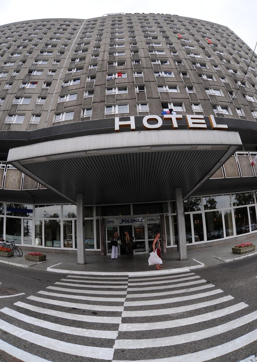 Poznań: Hotel Polonez sprzedany za 23 mln zł [ZDJĘCIA]