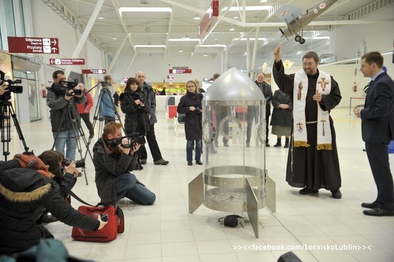 Skarbonka-rakieta stanęła na lotnisku Lublin. Dla dzieci z...