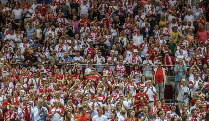 Kibice na sobotnim, siatkarskim meczu Polska - Francja w...