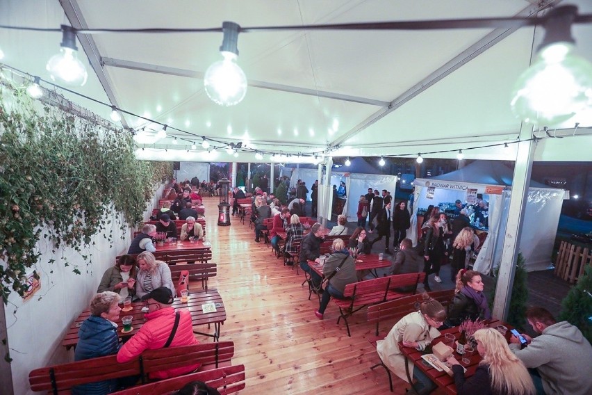 Rozpoczął się Oktoberfest Szczecin 2020 na Alei Kwiatowej w Szczecinie
