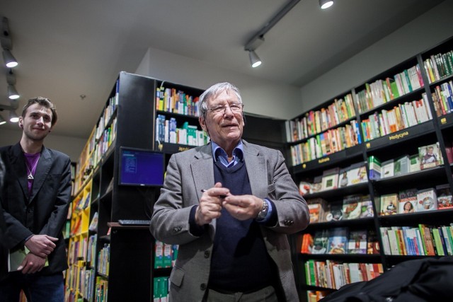 Amos Oz podpisywał książki w księgarni Matras w CH Manufaktura