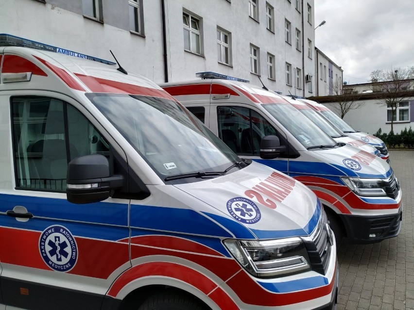 Trwa walka o utrzymanie karetek w strukturach szpitala w Poddębicach. Jest uchwała powiatowej rady