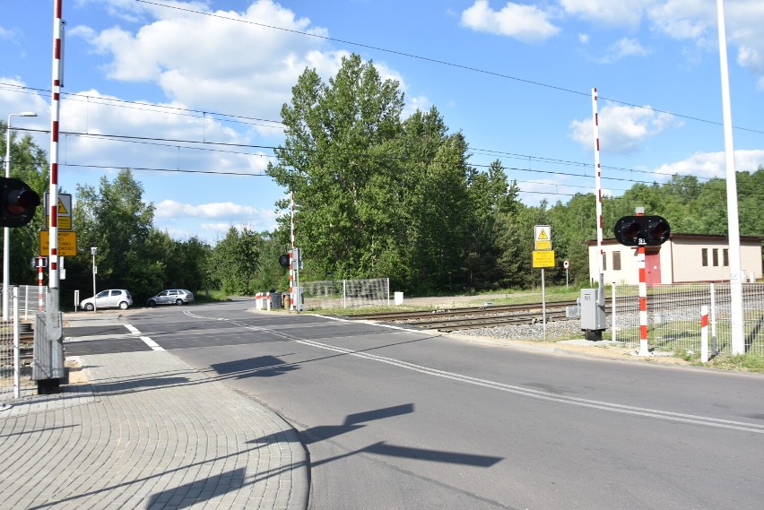 Przejazd kolejowy w Myszkowie-Światowice bez dróżnika ZDJĘCIA