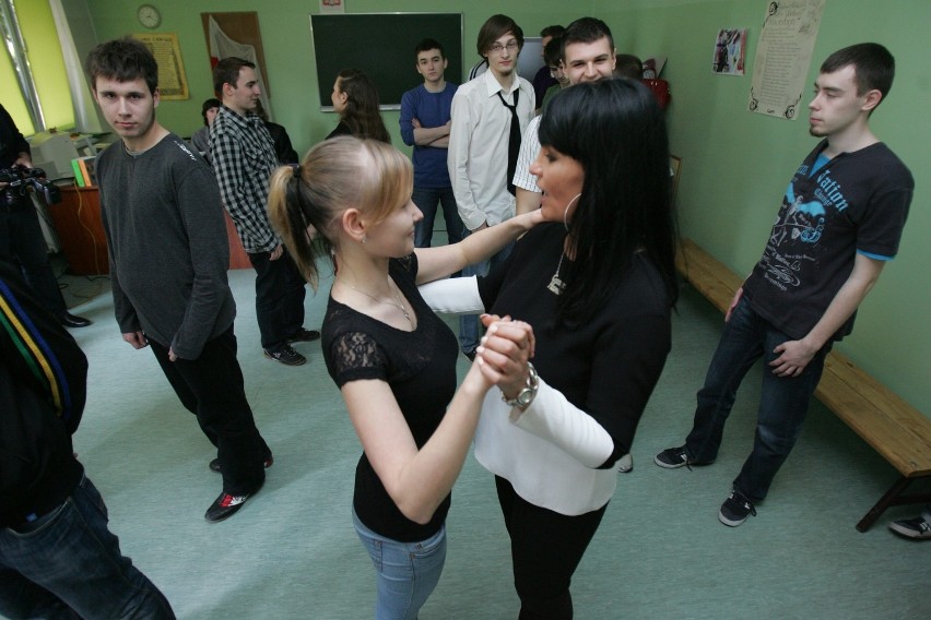 Iwona Pavlović w Jaworznie. Tancerka prowadziła warsztaty taneczne z uczniami [ZDJĘCIA, WIDEO]