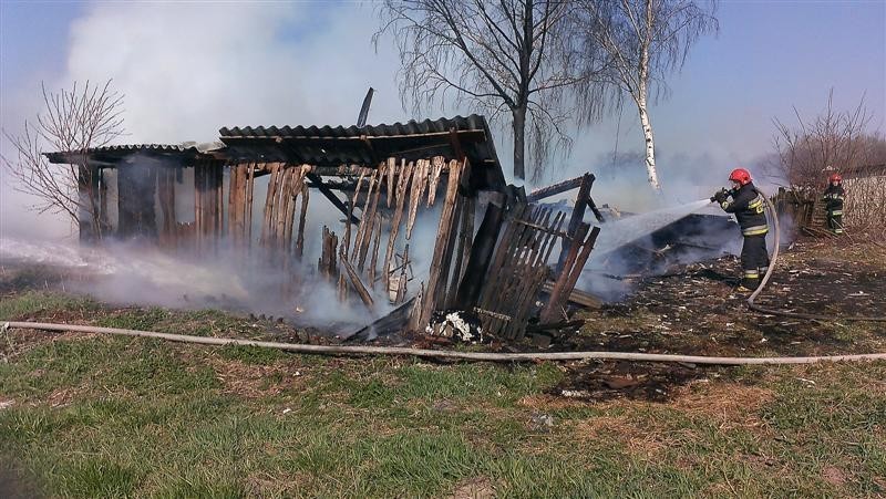 Spłonęła stodoła w Ptaszkowicach [zdjęcia]