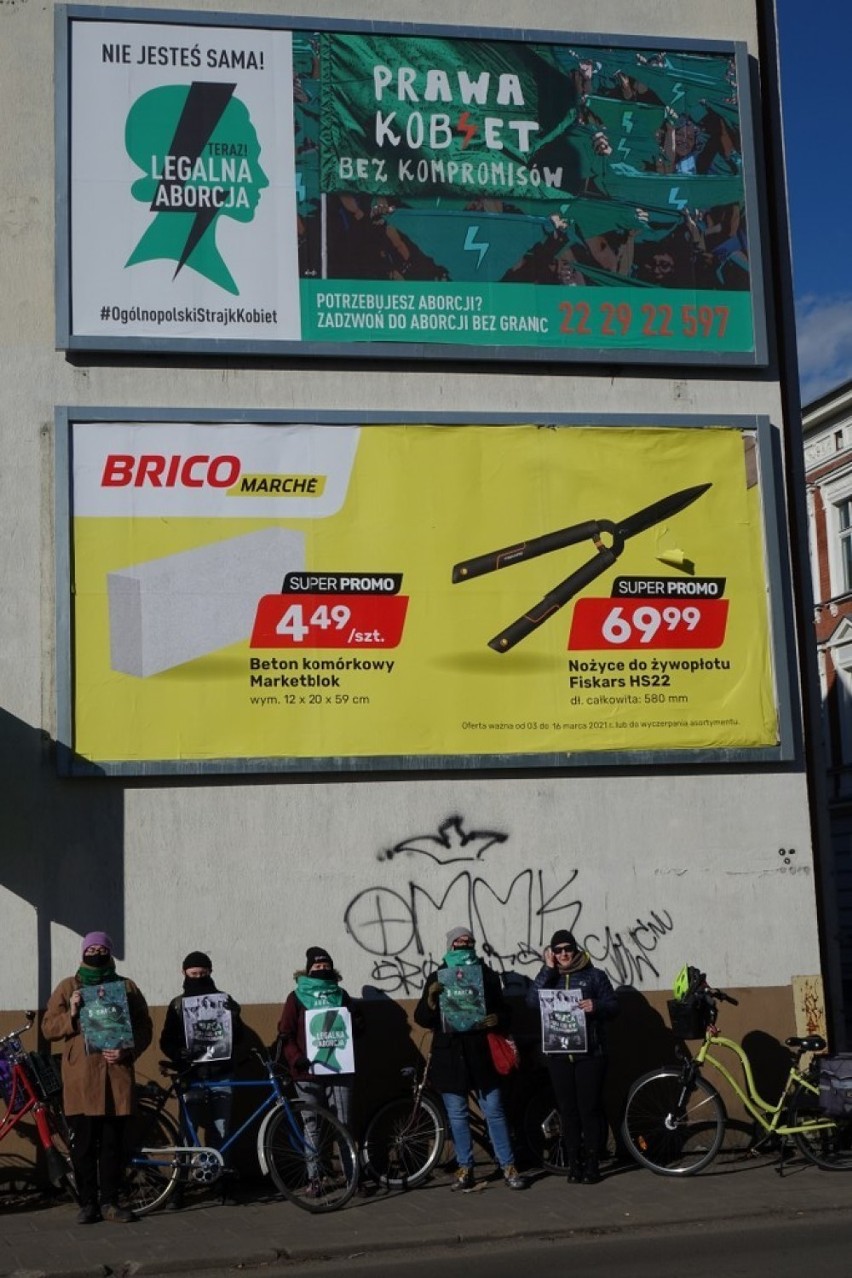 Premiera strajkowego billboardu w Pile