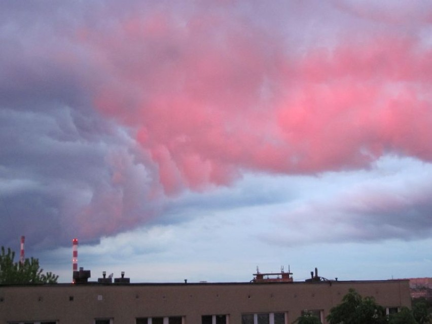 Czerwone niebo nad dzielnicą Białostoczek