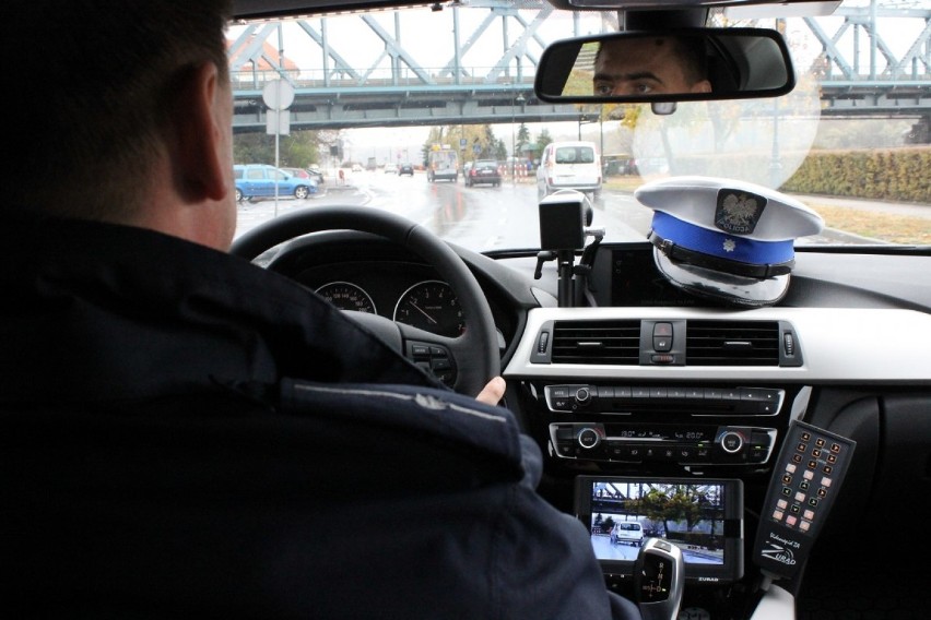 Nowe BMW toruńskiej policji. Tym autem będą ścigać kierowców [zdjęcia]