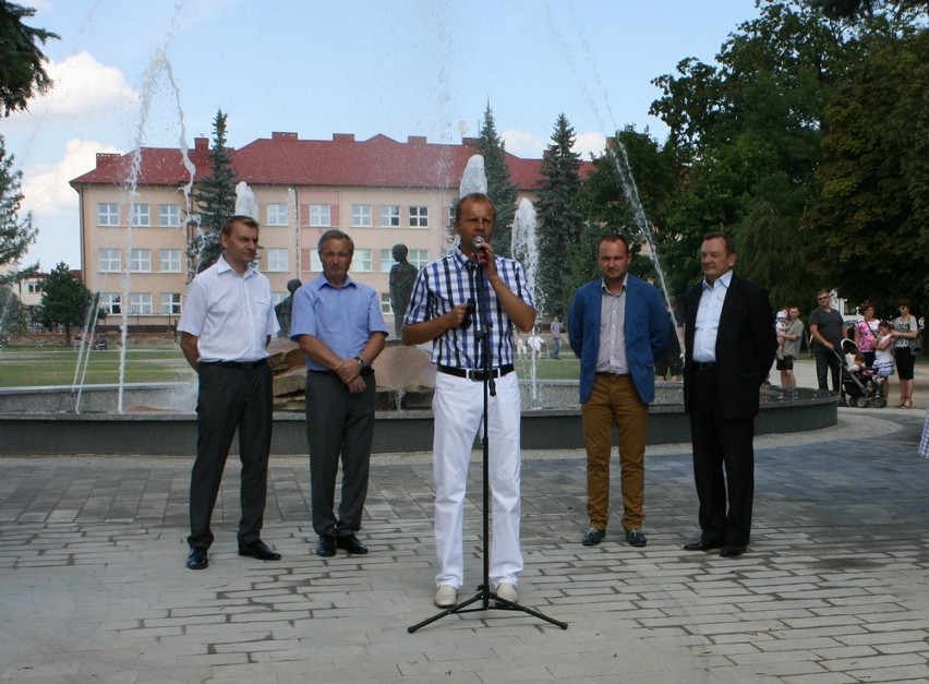 Park miejski w Janowie Lubelskim zyskał nowy blask. Kilka...