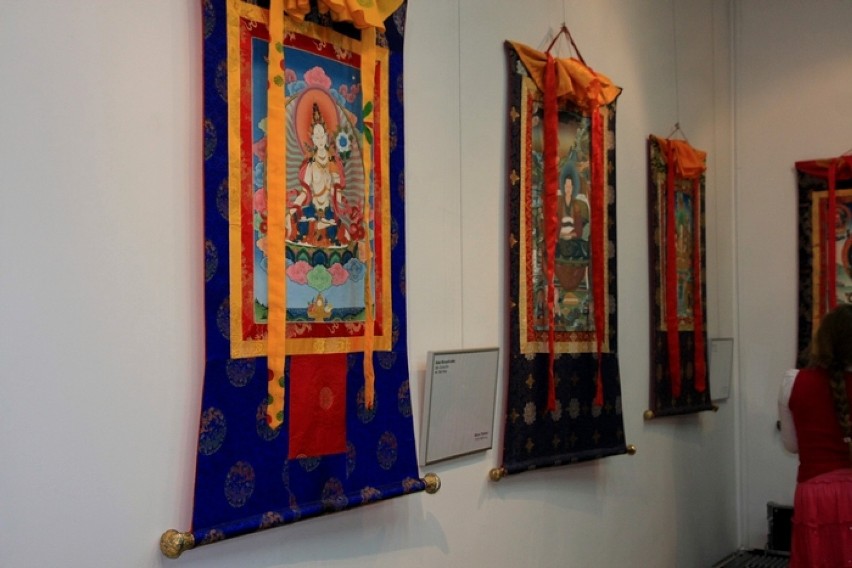 Wystawa "Tanki i posągi - symbolika buddyjska"