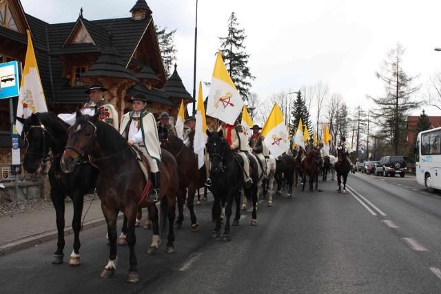 Góralska banderia konna wyruszy spod sanktuarium na Krzeptówkach i przejdzie do kościoła Św. Krzyża