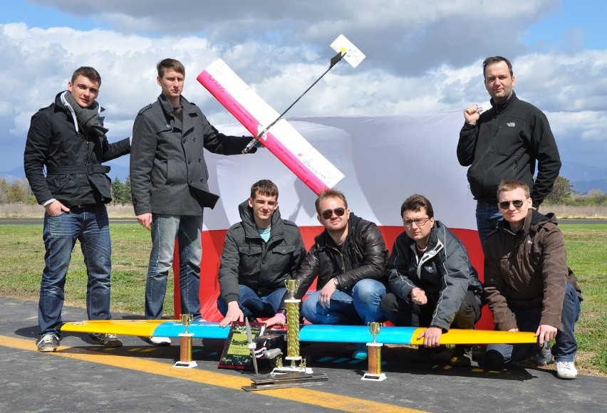 Poznańscy studenci zwyciężyli na zawodach AreoDesign w Kalifornii