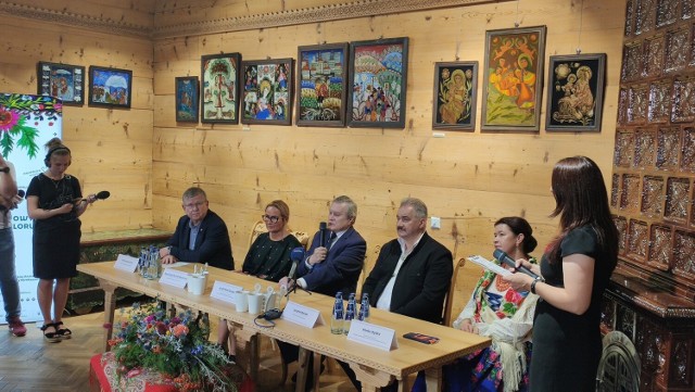 Konferencja festiwalowa w Czerwonym Dworze w Zakopanem