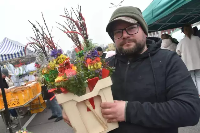 Ryneczek Jerzego jest otwarty w poniedziałki, środy, piątki i w soboty.